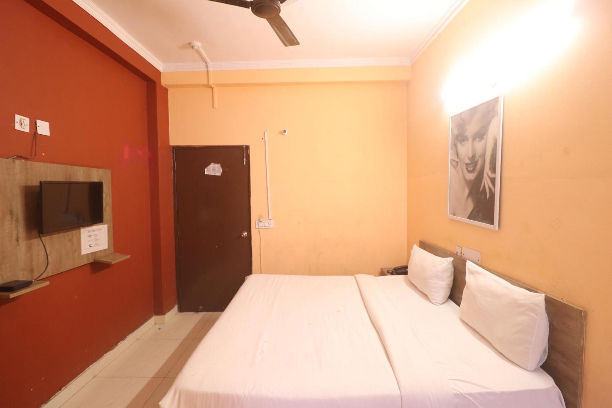 Hotel O Avni Residency Gurgaon Bagian luar foto