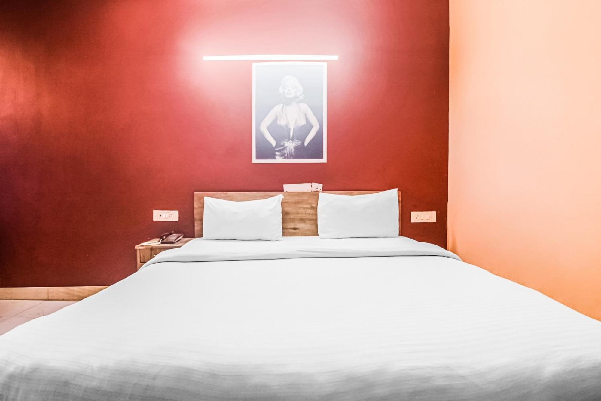 Hotel O Avni Residency Gurgaon Bagian luar foto